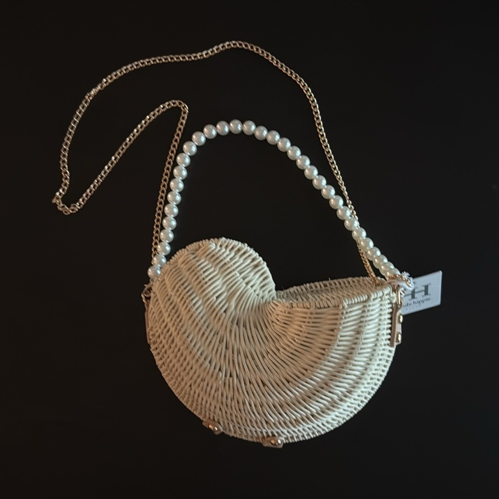 Haute Hippie wicker pearl shell bag - Picture 2 of 6